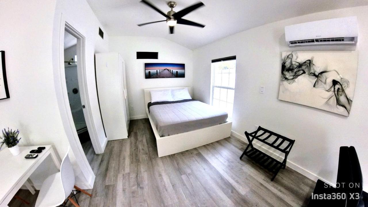 All Modern Studio With Private Entry & Parking. Brandon Eksteriør bilde